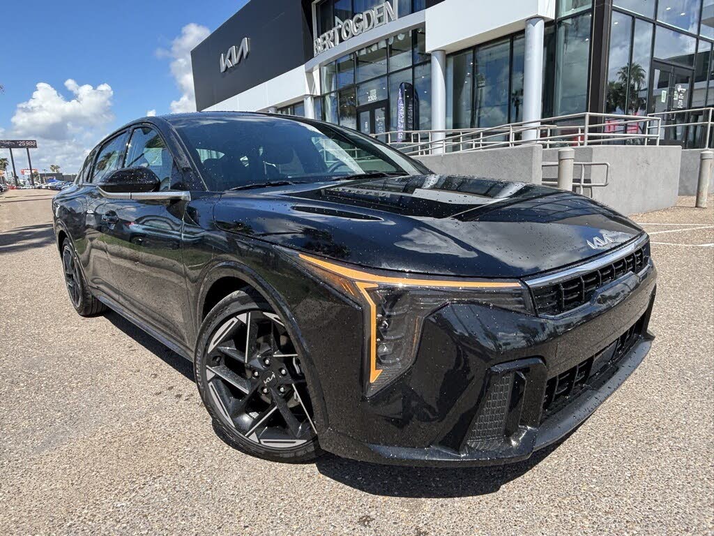 2025 Kia K4 GT-Line FWD