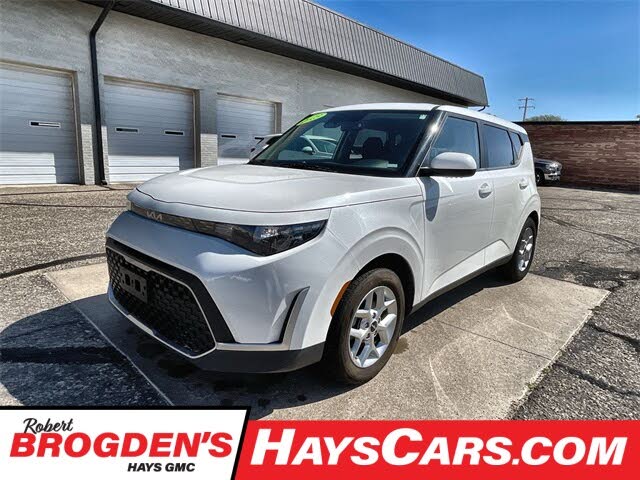 2023 Kia Soul LX FWD