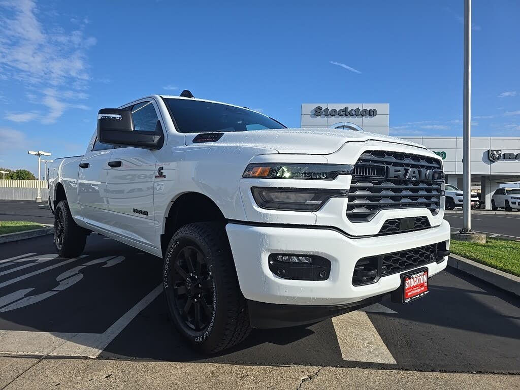 2026 RAM 2500 Big Horn Crew Cab 4WD