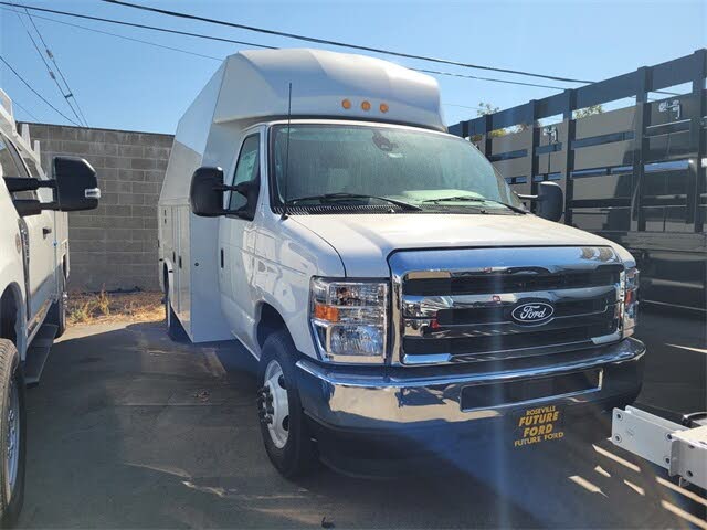 2026 Ford E-Series Chassis E-350 SD Cutaway 138 RWD