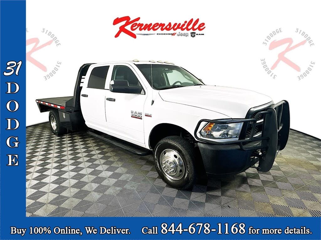 2018 RAM 3500 Chassis Tradesman Crew Cab 4WD