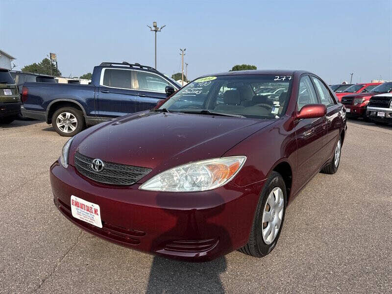 2004 Toyota Camry LE FWD