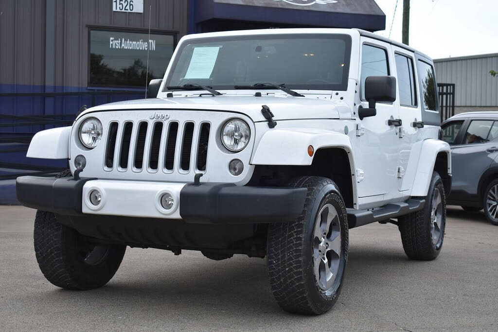 2016 Jeep Wrangler Unlimited Sahara 4WD