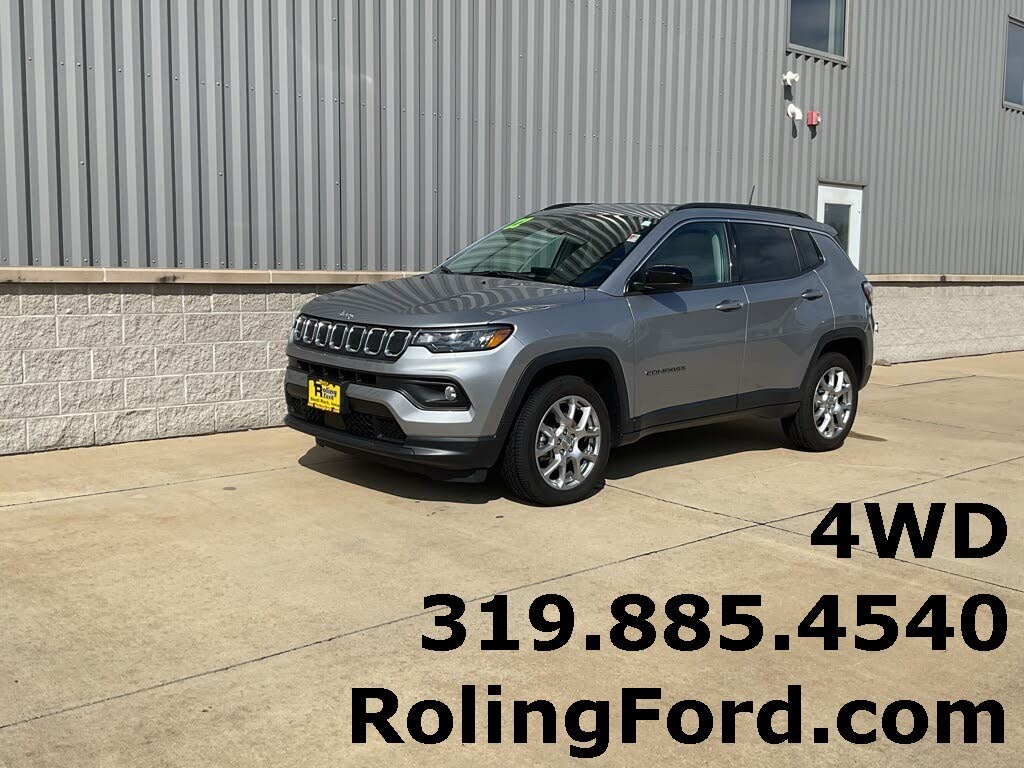 2022 Jeep Compass Latitude Lux 4WD