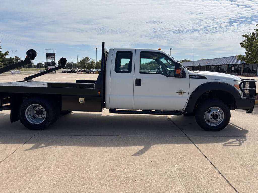 2012 Ford F-350 Super Duty Chassis XL SuperCab DRW 4WD