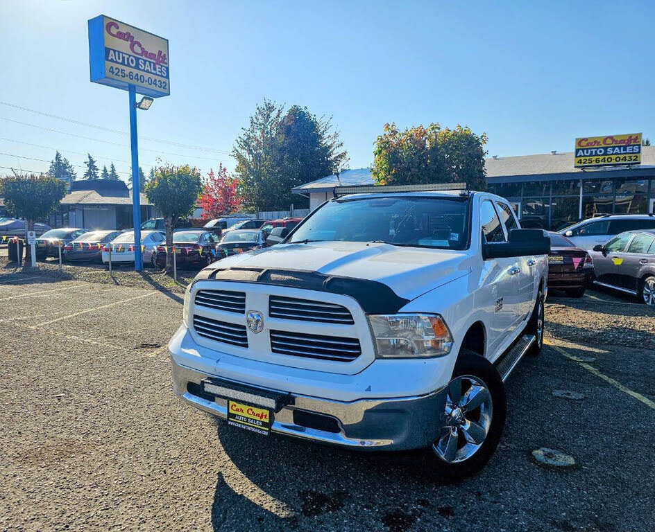 2015 RAM 1500 SLT Crew Cab 4WD