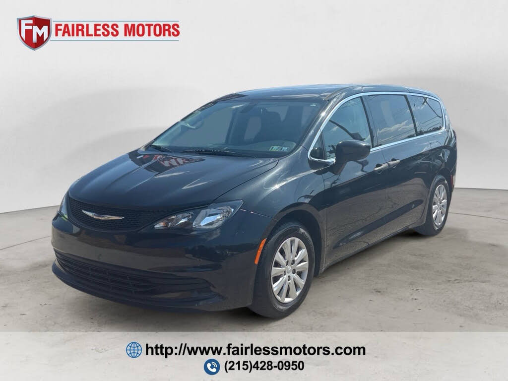 2021 Chrysler Voyager LX FWD
