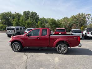 Nissan Frontier LE 4dr King Cab 4WD SB