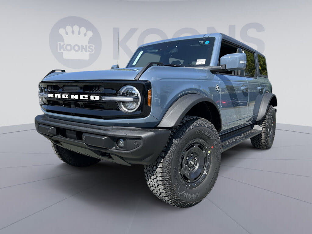 2025 Ford Bronco Outer Banks 4-Door 4WD