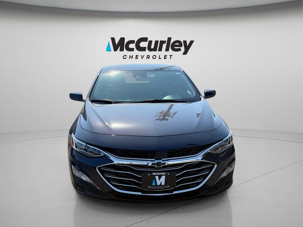 2025 Chevrolet Malibu LT with 2LT FWD