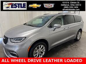 Chrysler Pacifica Touring L AWD