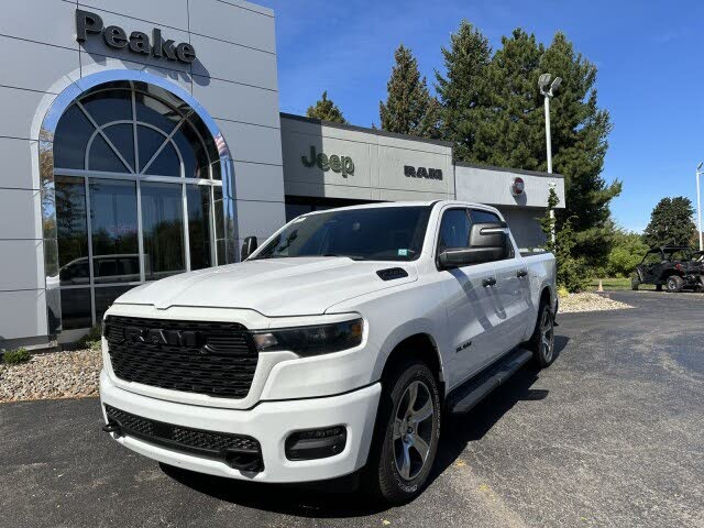 2025 RAM 1500 Tradesman Crew Cab 4WD