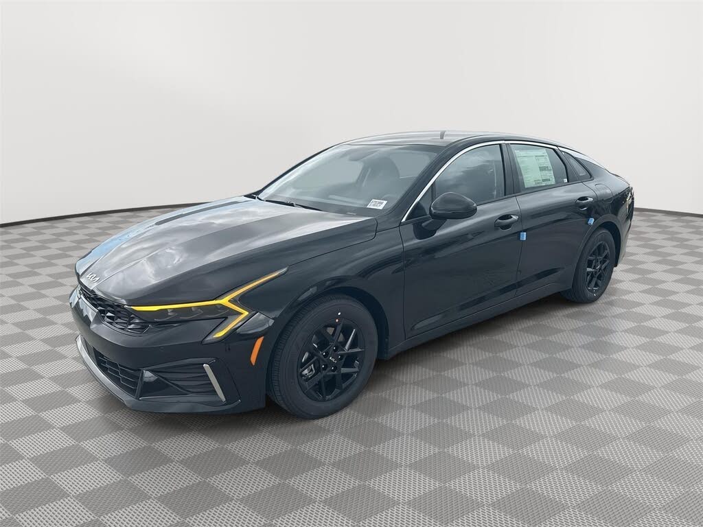 2025 Kia K5 LXS FWD