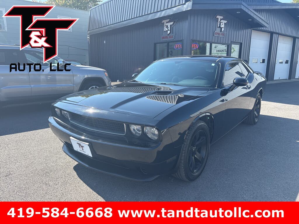 2011 Dodge Challenger SE RWD
