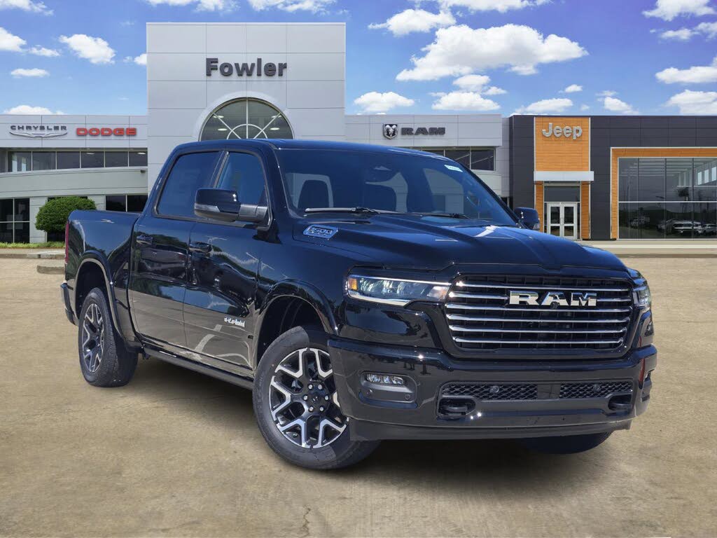 2026 RAM 1500 Laramie Crew Cab 4WD