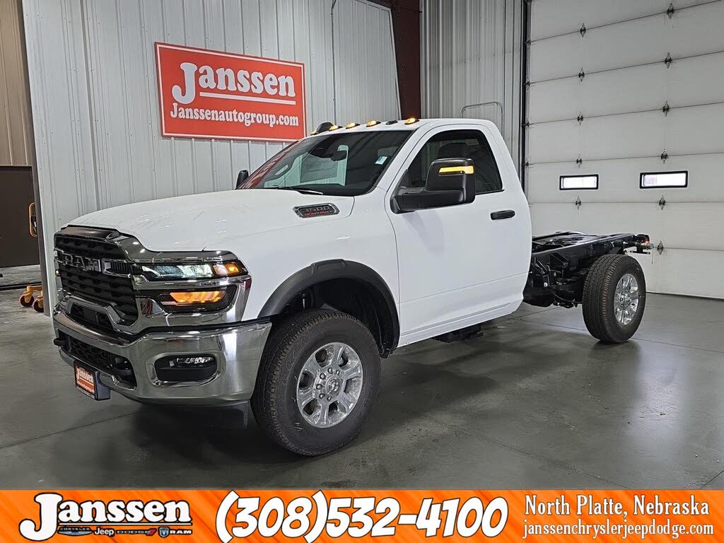 2026 RAM 3500 Chassis Tradesman Regular Cab 4WD