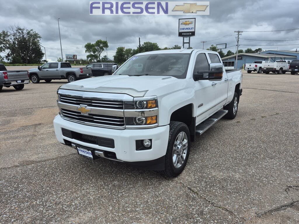 2016 Chevrolet Silverado 2500HD High Country Crew Cab 4WD