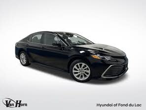 Toyota Camry LE FWD