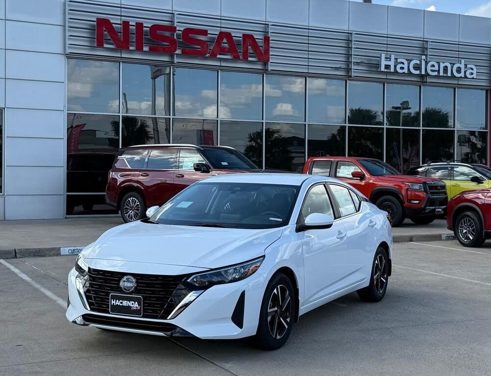 2025 Nissan Sentra SV FWD