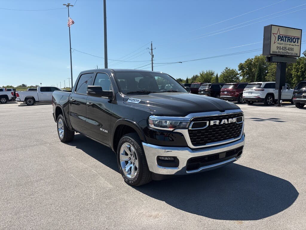 2025 RAM 1500 Big Horn Crew Cab 4WD