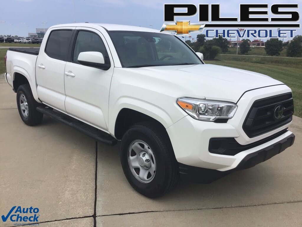 2022 Toyota Tacoma SR I4 Double Cab RWD