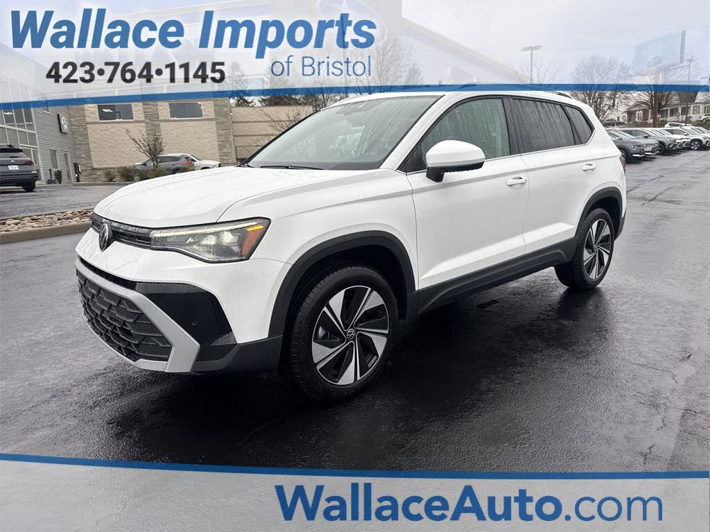 2025 Volkswagen Taos SE 4Motion