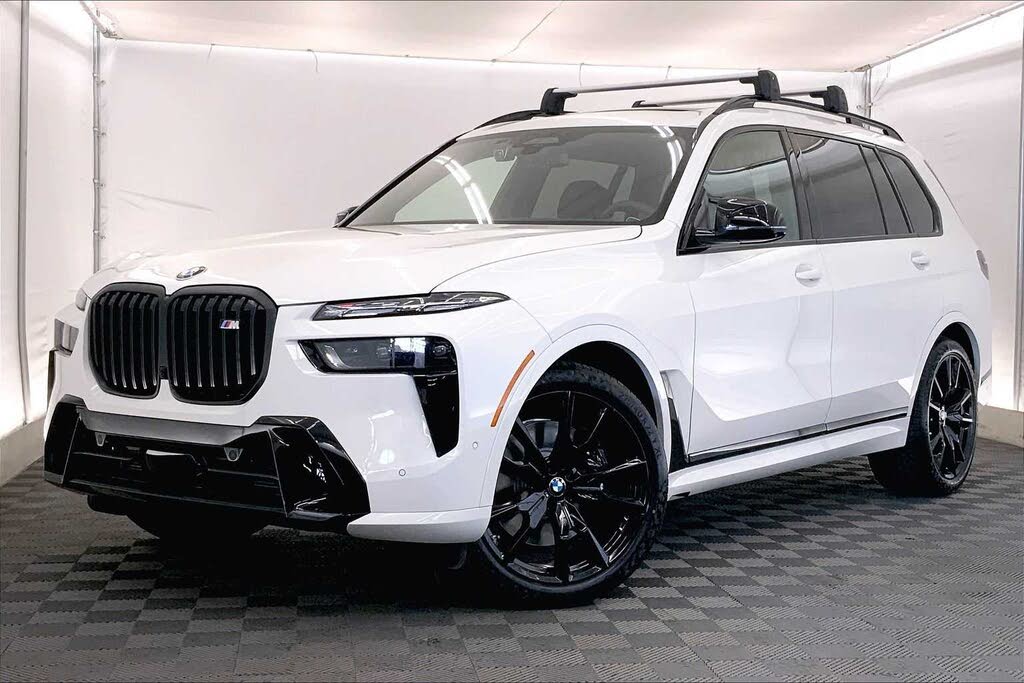 2026 BMW X7 M60i AWD