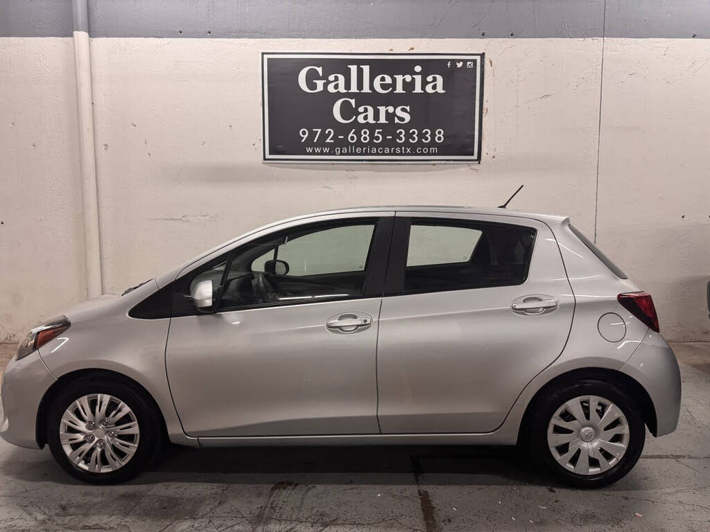 2017 Toyota Yaris LE 2dr Hatchback