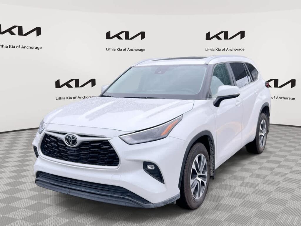 2024 Toyota Highlander XLE AWD