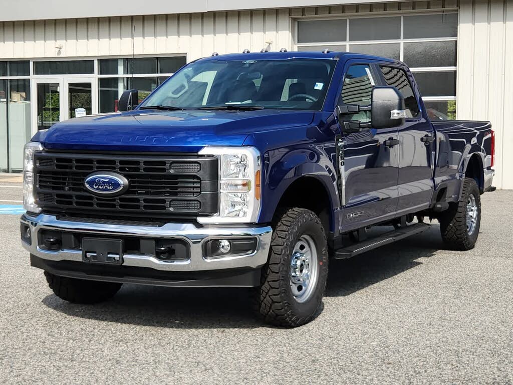2026 Ford F-350 Super Duty XL Crew Cab 4WD