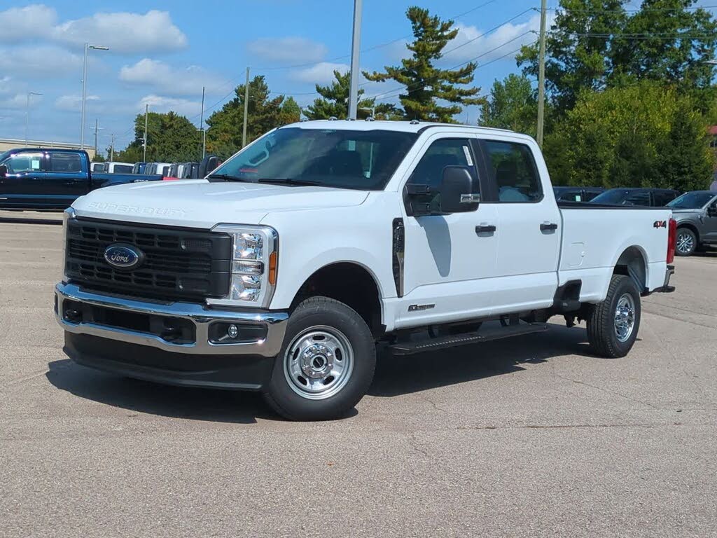 2026 Ford F-350 Super Duty XL Crew Cab 4WD