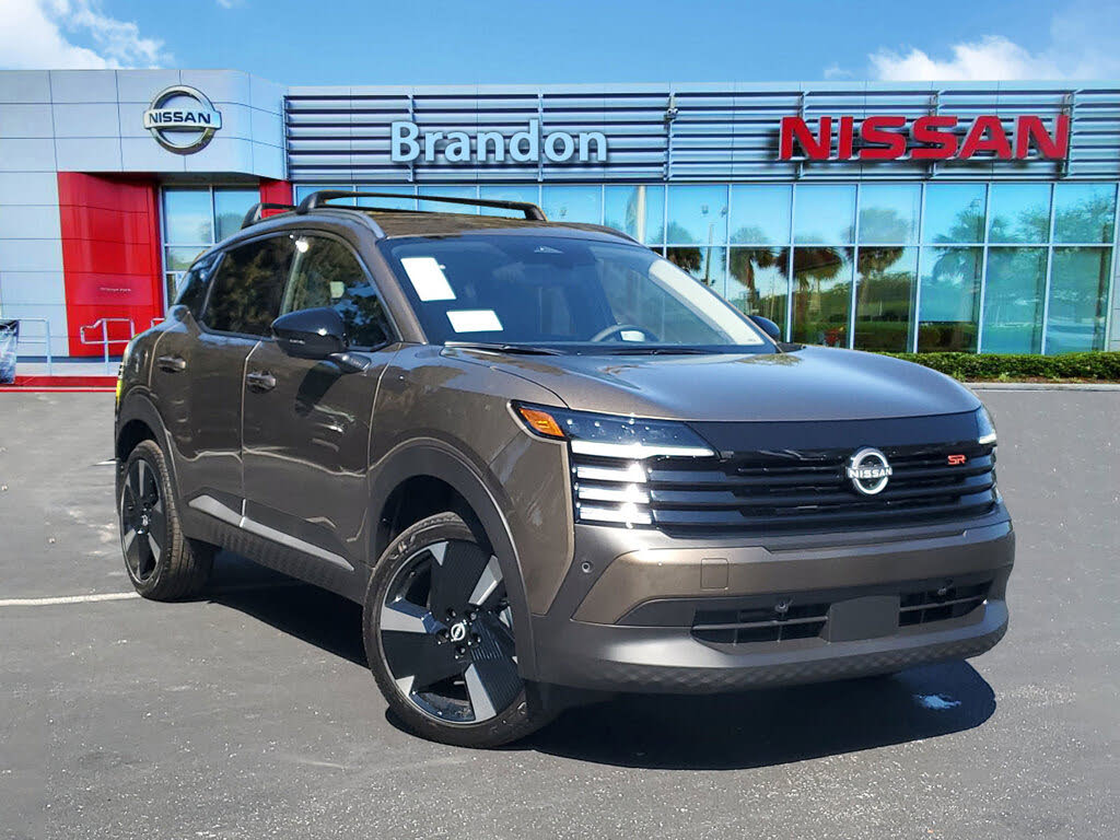 2026 Nissan Kicks SR AWD