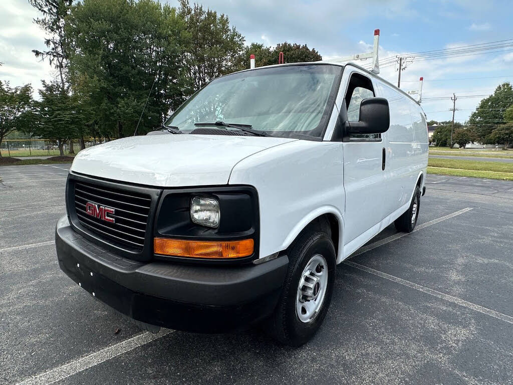 2015 GMC Savana Cargo 2500 RWD