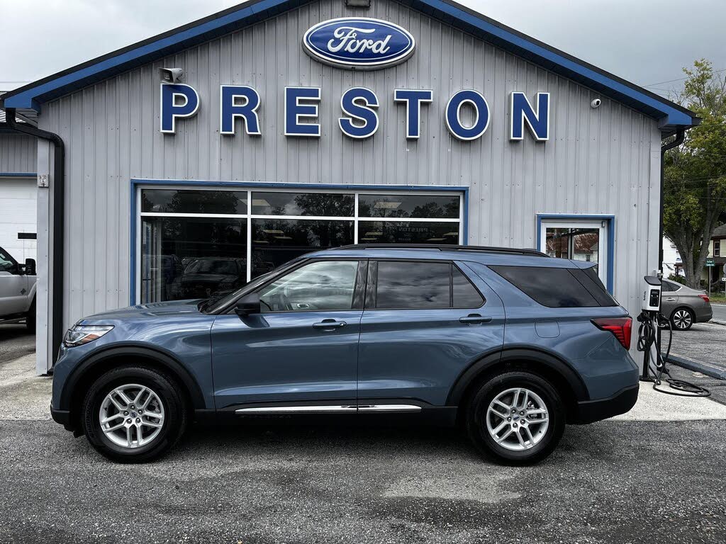 2025 Ford Explorer Active RWD