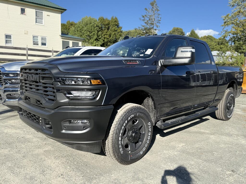 2025 RAM 3500 Tradesman Crew Cab 4WD