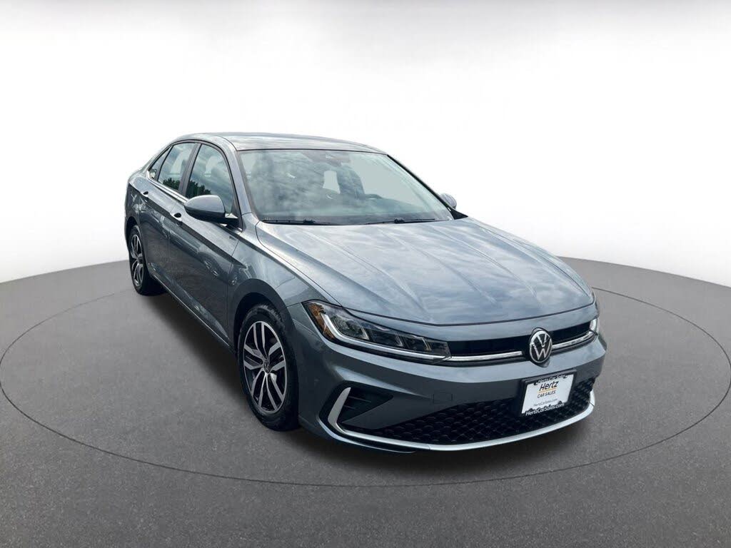 2025 Volkswagen Jetta SE FWD