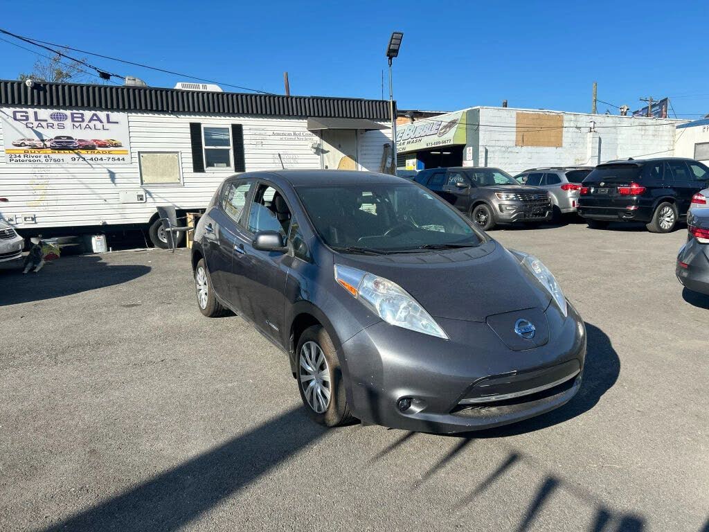 2013 Nissan LEAF S