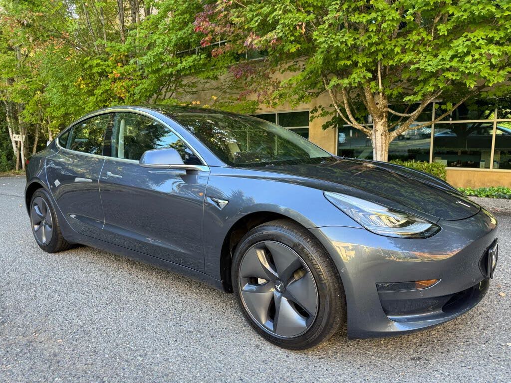 2020 Tesla Model 3 Standard Range Plus RWD