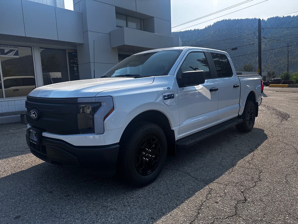 2025 Ford F-150 Lightning Pro SuperCrew AWD