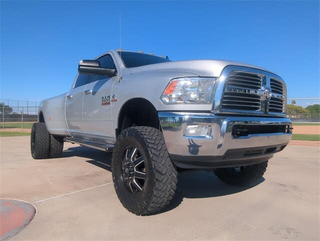 2017 RAM 3500 Big Horn Crew Cab LB DRW 4WD