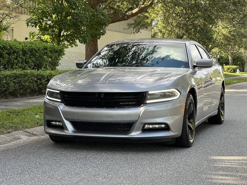 2016 Dodge Charger SXT RWD