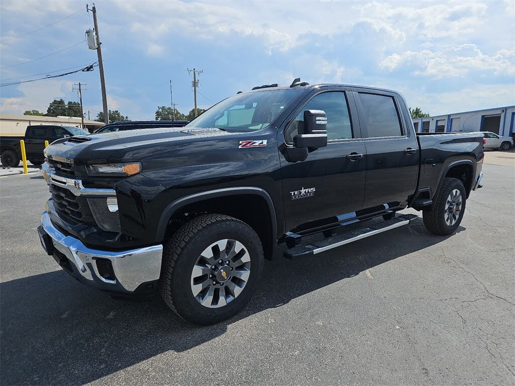 2025 Chevrolet Silverado 2500HD LT Crew Cab 4WD