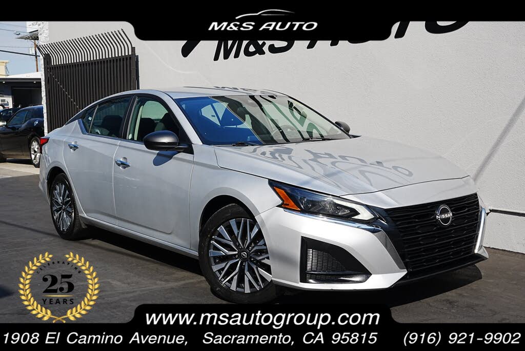 2024 Nissan Altima 2.5 SV FWD