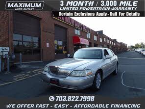 Lincoln Town Car Signature Limited