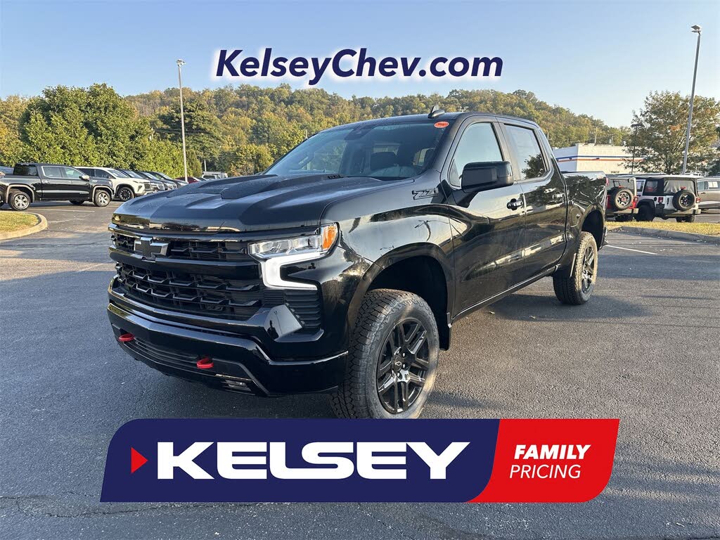 2026 Chevrolet Silverado 1500 LT Trail Boss Crew Cab 4WD