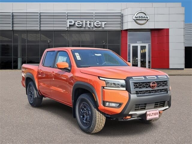 2025 Nissan Frontier PRO-4X Crew Cab 4WD