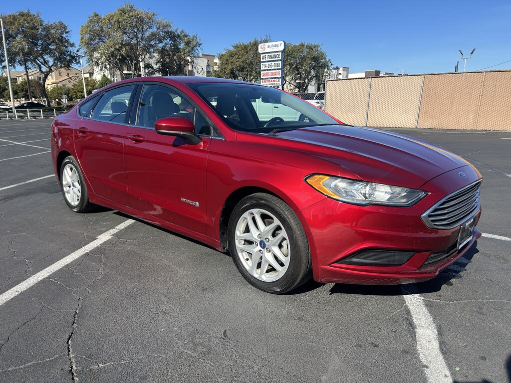 2018 Ford Fusion Hybrid SE FWD