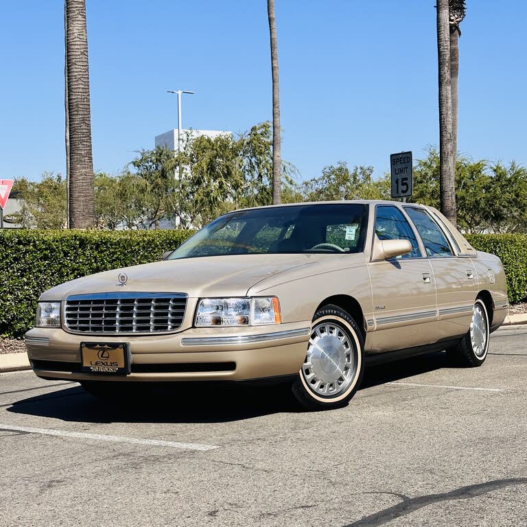 1998 Cadillac DeVille Sedan FWD