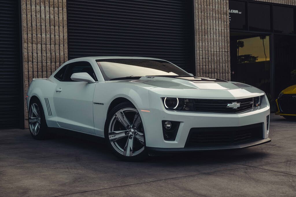 2012 Chevrolet Camaro ZL1 Coupe RWD