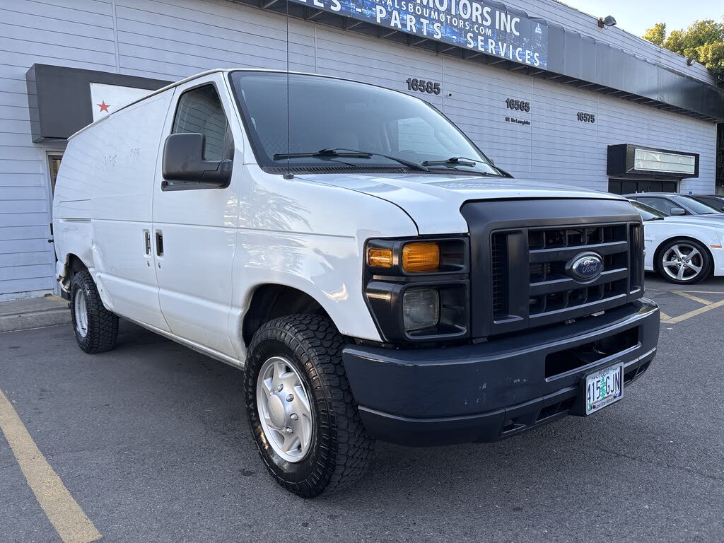 2013 Ford E-Series E-250 Cargo Van